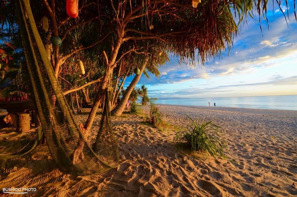 Baanchaylay Resort Khanom Bilik gambar