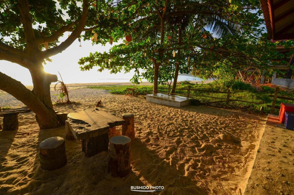 Baanchaylay Resort Khanom Bilik gambar