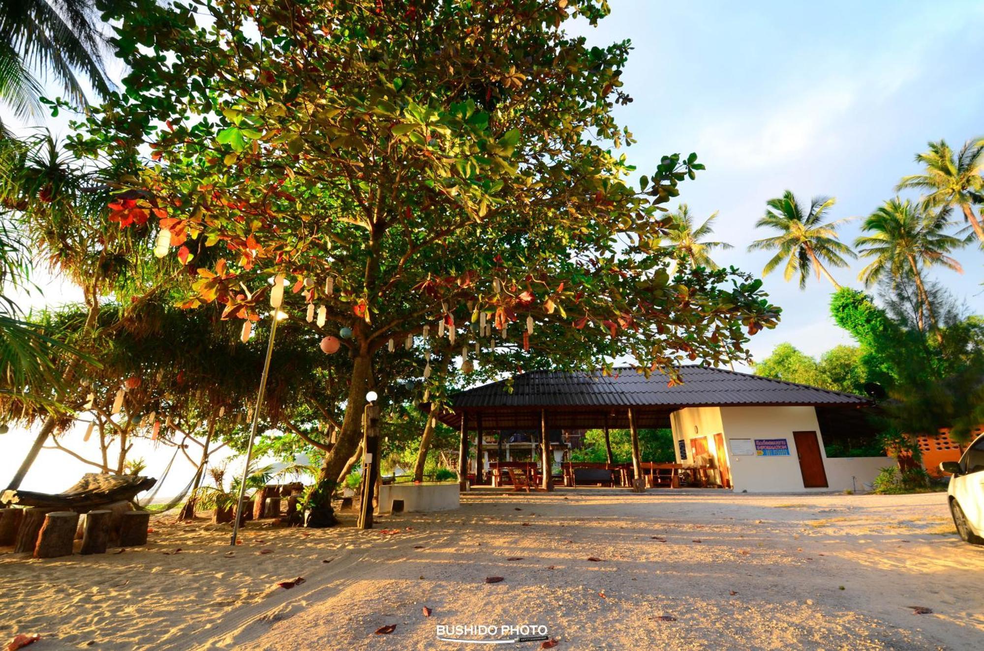 Baanchaylay Resort Khanom Luaran gambar